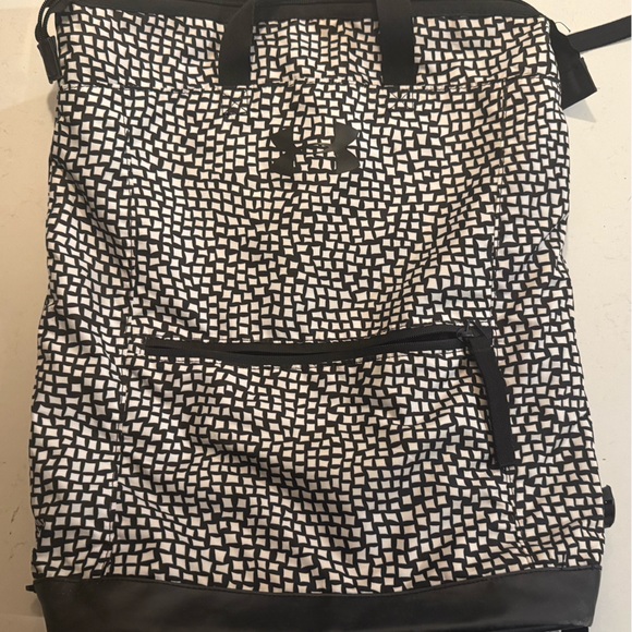 Under Armour Backpack - Picture 1 of 3